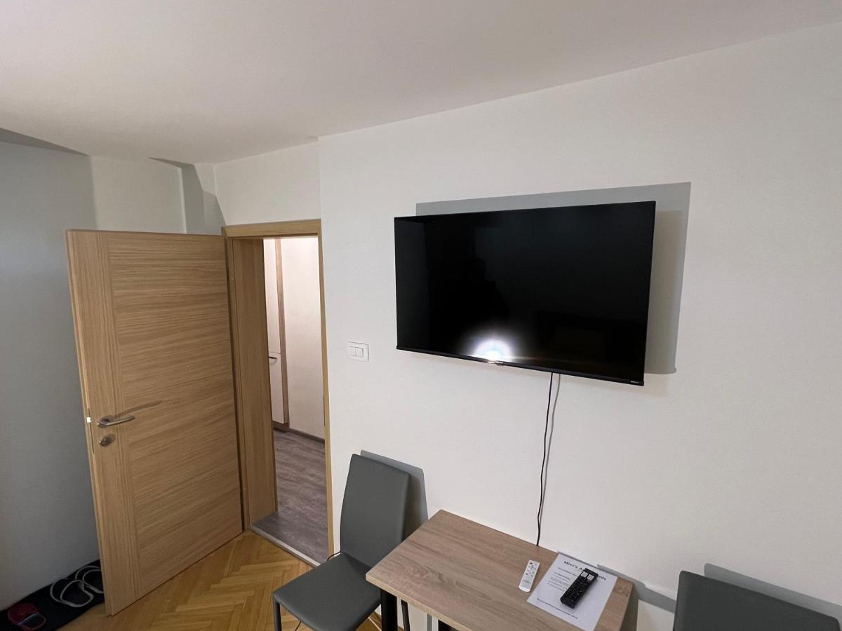 Mici's Apartment *